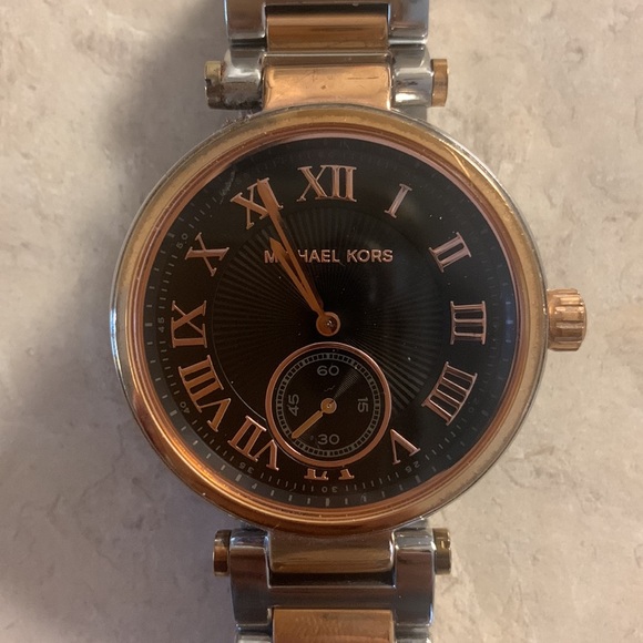 Michael Kors Ladies Watch main image 2